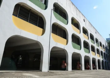 cieps, tombamento, prefeitura do rio, oscar niemeyer, darcy ribeiro, brizolões, educação integral, patrimônio cultural, escolas públicas, história da educação, rio de janeiro