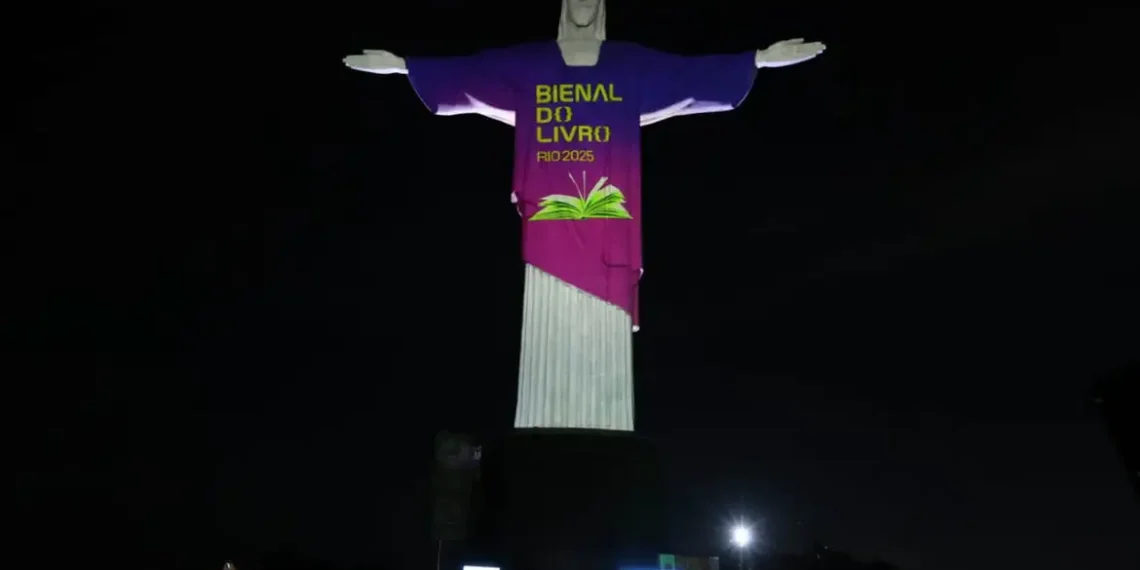 A Bienal do Livro 2025 no Riocentro contará com transporte público especial, ações de segurança reforçadas, programação educativa e standes interativos celebrando o título de Rio Capital Mundial do Livro.