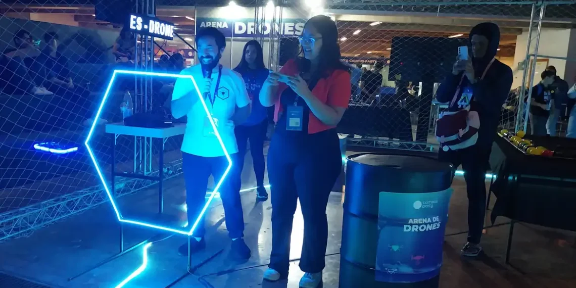 Com atrações para toda a família, a Campus Party 2025 oferece entrada gratuita na Arena Open, em Brasília, com batalhas de robôs, impressoras 3D de comida e oficinas de programação e neurociência.