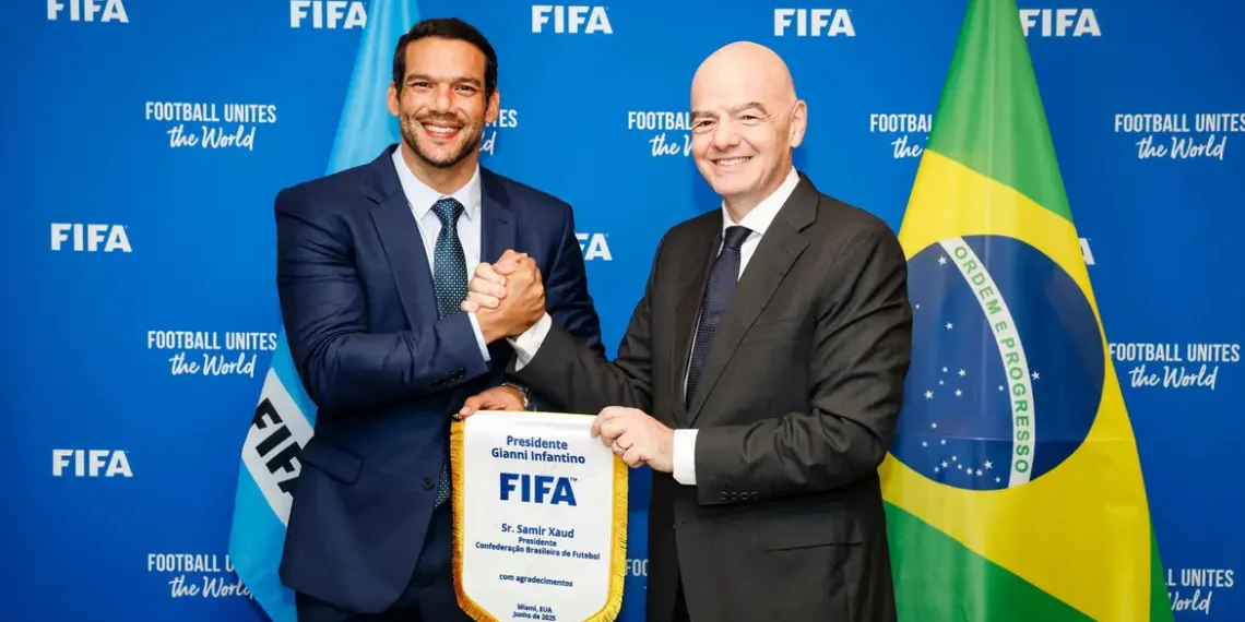 Presidente da CBF, Samir Xaud, manifesta interesse em sediar a Copa do Mundo de Clubes de 2029. Proposta foi feita a Gianni Infantino, presidente da Fifa, durante cúpula em Miami.