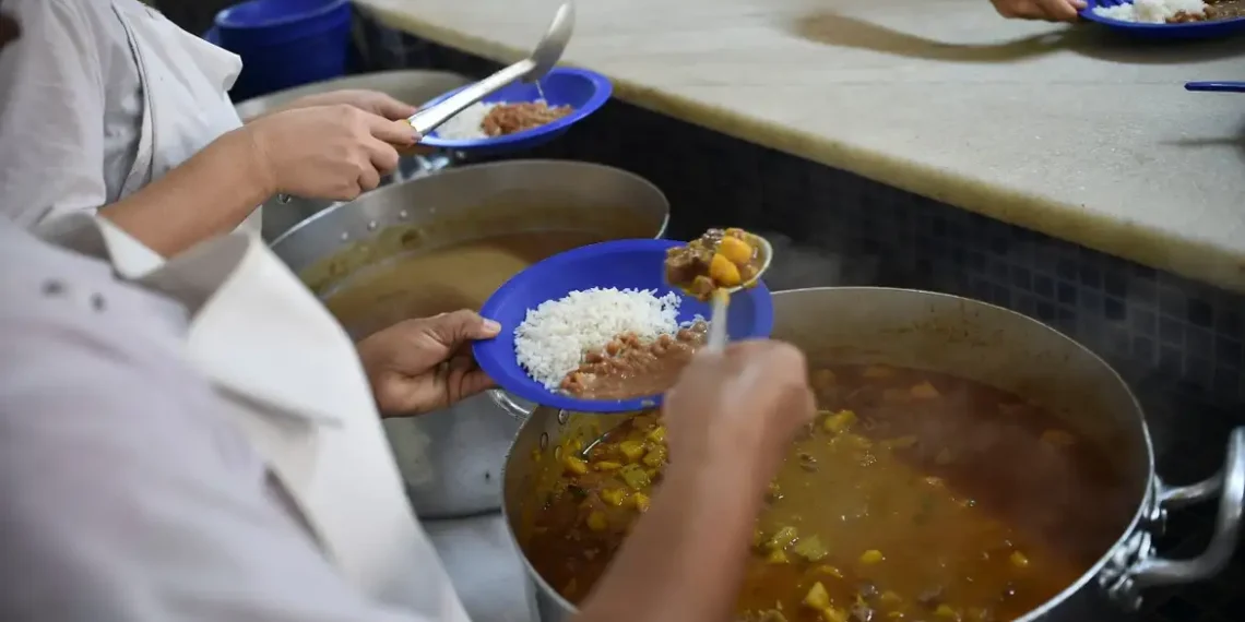 Segundo relatório da ONU divulgado na Etiópia, o Brasil voltou a ficar fora do Mapa da Fome após reduzir a taxa de subnutrição para menos de 2,5%. Resultado é atribuído a políticas públicas.