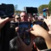Após colocar tornozeleira eletrônica, Bolsonaro diz que medida do STF é “suprema humilhação” e nega plano de fuga ou pedido de asilo em embaixada.
