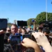 A defesa de Jair Bolsonaro classificou como severas e inéditas as medidas cautelares impostas por Alexandre de Moraes, entre elas o uso de tornozeleira e a proibição de contato com Eduardo Bolsonaro.