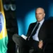 STF impõe tornozeleira eletrônica e recolhimento domiciliar a Jair Bolsonaro por coação e tentativa de golpe. Moraes aponta confissão flagrante de crimes.