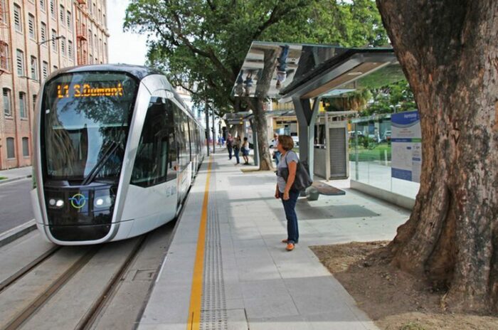 Estudo do Ministério das Cidades e BNDES prevê 2.500 km de novas redes de transporte público até 2054. Expansão inclui metrôs, VLTs e corredores de ônibus nas principais regiões metropolitanas.