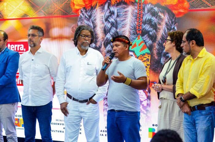 Governo Federal lança programa pioneiro de assistência técnica para povos indígenas no Amapá. A iniciativa beneficiará 400 famílias com apoio à agricultura, segurança alimentar e combate à praga da mandioca.