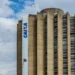 Caixa Econômica lança nova linha de crédito com garantia de imóvel, inclusive financiado. Com juros a partir de 1,32% ao mês, o valor pode chegar a 60% do imóvel e ter até 360 meses para pagamento.
