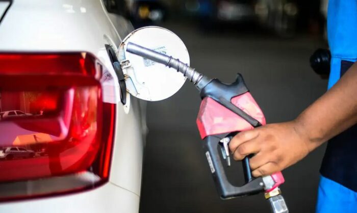 Cade anuncia prioridade no combate a práticas anticoncorrenciais no mercado de combustíveis, com ações integradas e foco em cartéis para fortalecer a competitividade econômica e beneficiar consumidores.