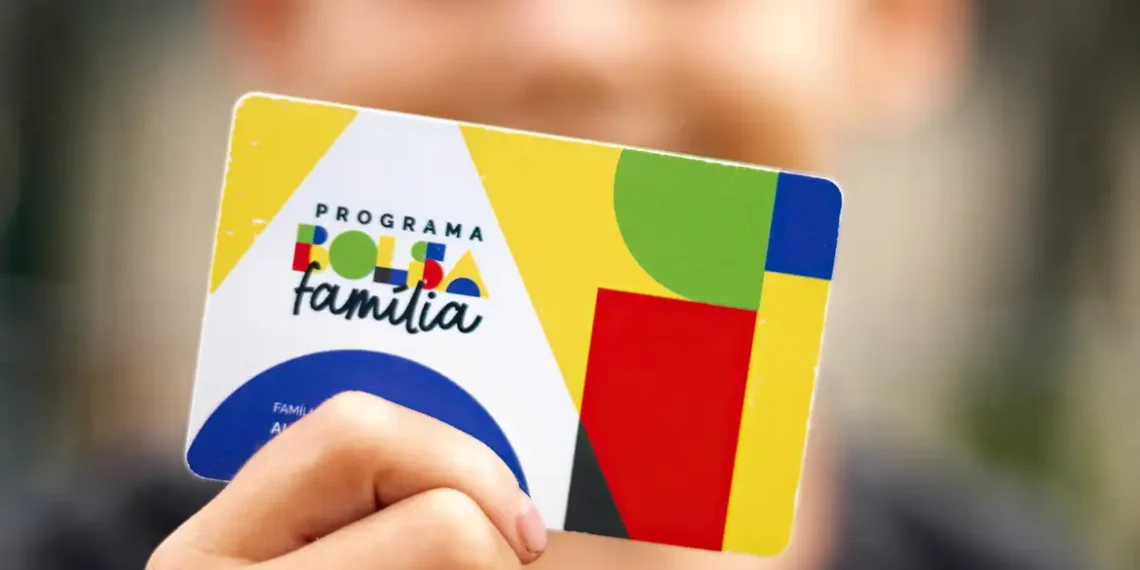 Pagamento do Bolsa Família de julho começa nesta sexta-feira (18) para NIS final 1. Beneficiários em calamidade recebem dia 21. Confira adicionais, valores e mudanças nas regras.