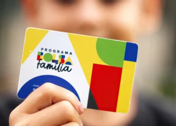 Pagamento do Bolsa Família de julho começa nesta sexta-feira (18) para NIS final 1. Beneficiários em calamidade recebem dia 21. Confira adicionais, valores e mudanças nas regras.