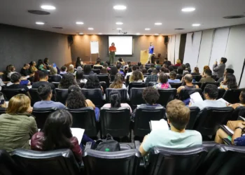 Concurso Nacional Unificado 2025 abre 3.642 vagas em 32 órgãos públicos. Inscrições de 2 a 20 de julho. Provas em 5 de outubro. Veja detalhes do edital e cronograma.
