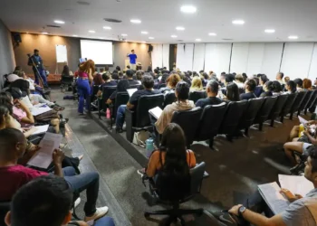 Candidatos têm até as 23h59 desta terça (8) para pedir isenção da taxa do Concurso Nacional Unificado 2025. Solicitação deve ser feita pelo site da FGV com comprovação documental.