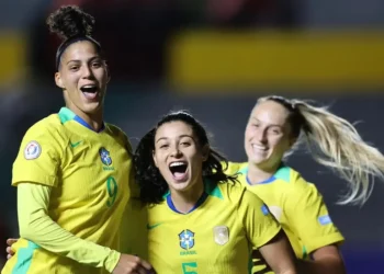 Brasil enfrenta Bolívia nesta quarta (16) pela Copa América Feminina 2025. TV Brasil transmite ao vivo às 18h, com cobertura especial e crescimento de audiência no futebol feminino.