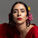 Marisa Monte anuncia turnê Phonica com banda e orquestra sinfônica. Shows ocorrem entre outubro e dezembro em seis cidades, com regência de André Bachur.