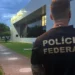 Polícia Federal deflagra operação contra grupo criminoso que facilitava entrada ilegal de imigrantes com contratos falsos com clubes esportivos. Mais de 300 casos já foram detectados em 2024.
