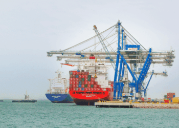 Movimentação de cargas nos portos brasileiros atinge 532 milhões de toneladas entre janeiro e maio de 2025, maior volume da história. Destaque para o Porto de Rio Grande, que cresceu 47%.