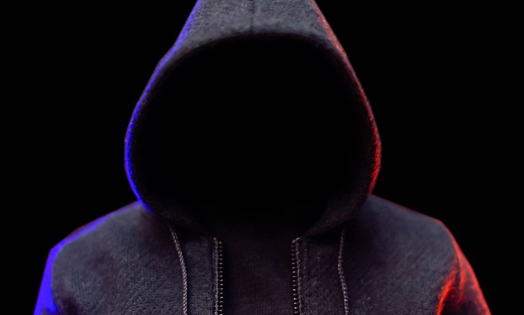 Polícia Federal investiga ataque hacker à C&M Software que resultou em desvio de recursos de contas reservas de bancos no Banco Central. Não houve prejuízo a clientes.