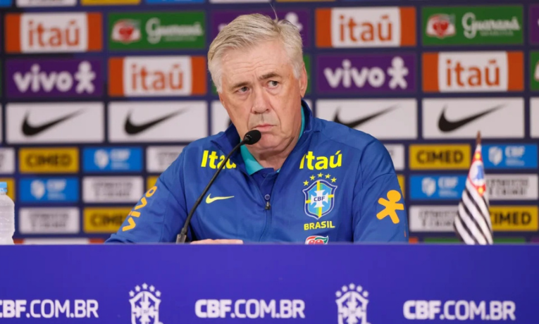 Carlo Ancelotti, técnico da seleção brasileira, foi condenado a 1 ano de prisão por fraude fiscal durante seu período no Real Madrid. CBF ainda não se manifestou sobre o caso.