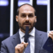 Eduardo Bolsonaro diz que tarifa de 50% dos EUA não será revertida sem atendimento às exigências de Trump, incluindo anistia ao pai.