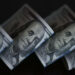 Dólar recua 11% no primeiro semestre de 2025 e analistas revisam projeções