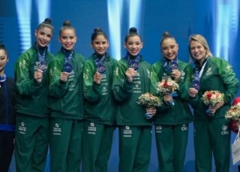 História feita! Brasil vence pela primeira vez o conjunto geral da Copa do Mundo de Ginástica Rítmica. Coreografias criativas e técnica perfeita garantem ouro em Milão.