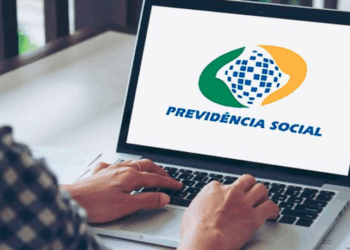 Mais de 714 mil aposentados já aderiram ao acordo para receber valores debitados indevidamente pelo INSS. Saiba como garantir seu ressarcimento!