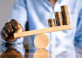 Índice de preços da FGV mostra inflação semanal acelerando na maioria das capitais. Rio e SP lideram altas, enquanto Recife desacelera.