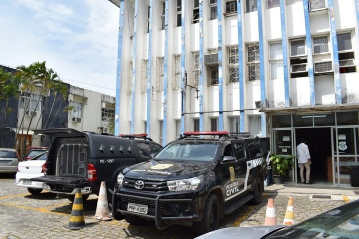Sistema de reconhecimento facial do ES permite prisão de dois foragidos da Justiça em Vila Velha. Mandados foram cumpridos pela Polícia Civil.