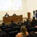 Aposentados e pensionistas do INSS começam a receber valores de descontos indevidos de entidades associativas. Pagamento é automático após adesão pelo Meu INSS ou Correios.