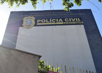 Polícia Civil do Espírito Santo confirma Ibade como banca do concurso para Oficial Investigador de Polícia (OIP). São 1.052 vagas com remuneração inicial de R$ 8.171,62.