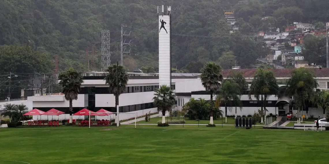 Terreno do CT Rei Pelé, usado pelo Santos Futebol Clube desde 1996, será vendido pela União. Clube já manifestou interesse em comprar a área e ampliar seu patrimônio.