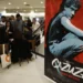 Estreia nos cinemas o documentário “Cazuza: Boas Novas”, que resgata os últimos anos do cantor com imagens inéditas e depoimentos de amigos. Dirigido por Nilo Romero, o filme revela a maturidade e a garra do artista mesmo diante da fragilidade física.