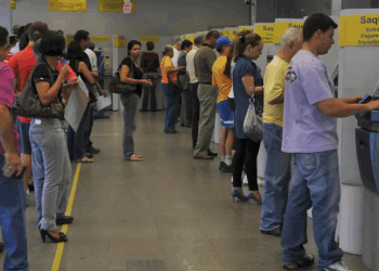 Ataque hacker contra a C&M Software desviou R$ 400 milhões via Pix, mas empresa garante que dados de clientes e instituições não foram vazados. BC restabeleceu operações sob controle.