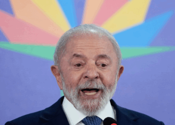 Lula, Trump, BRICS, tarifa de importação, relações EUA-BRICS, comércio justo, OMC, diplomacia, Rio de Janeiro, economia global