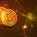 Bitcoin bate novo recorde ao ultrapassar US$ 118 mil e se aproxima de US$ 120 mil. Analistas destacam demanda orgânica e projetos de lei nos EUA como motores da valorização.