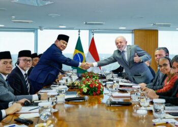 Durante visita oficial de Prabowo Subianto ao Brasil, Lula reforça laços com a Indonésia em áreas como segurança alimentar, energia e defesa, celebrando a entrada do país asiático no Brics e ampliando o comércio bilateral.