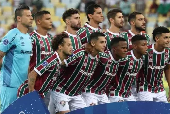 Fluminense encara Chelsea nesta terça (8), às 16h, no MetLife Stadium, em busca de vaga inédita na final do Mundial de Clubes da Fifa. Tricolor terá desfalques por suspensão e possíveis mudanças por lesão.