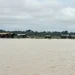 Levantamento da Repam-Brasil e do Instituto Conviva expõe condições degradantes enfrentadas por trabalhadores do garimpo ilegal na Amazônia, incluindo doenças, abusos, mortes e tráfico de pessoas.
