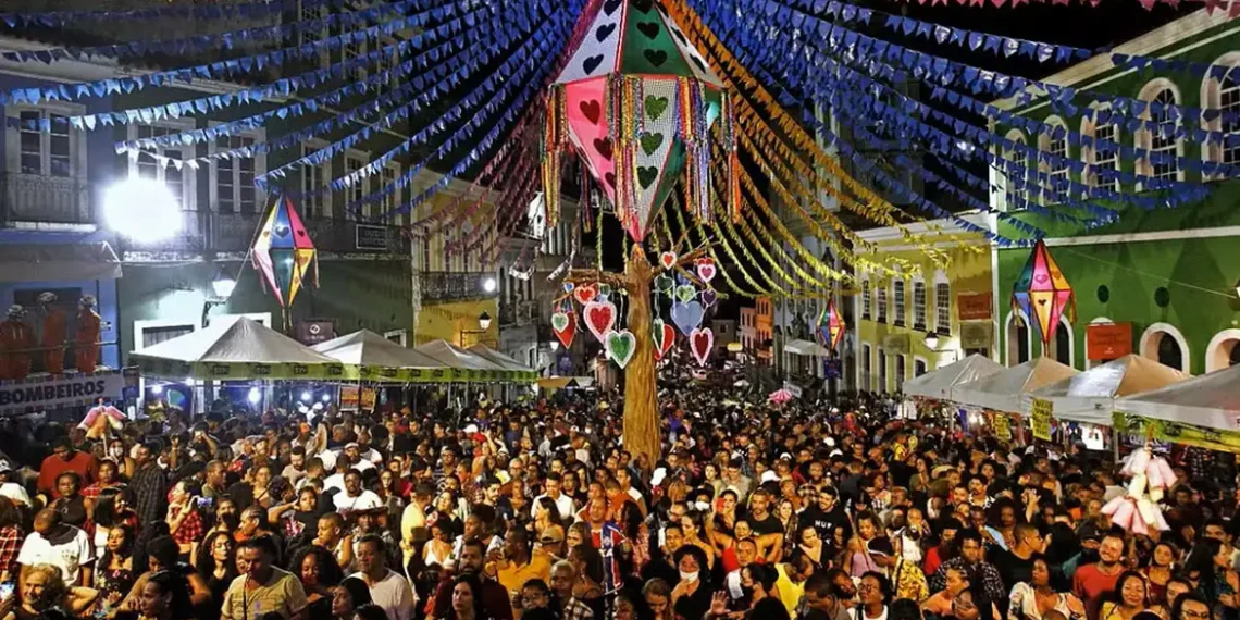 Com mais de 2,4 milhões de telespectadores e 3,7 milhões de visualizações nas redes, o Arraiá Brasil 2025 celebrou o São João nordestino e fortaleceu a cultura popular brasileira.