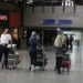 Operadoras de turismo faturaram R$ 22,09 bilhões em 2024, alta de 15%. Viagens internacionais lideraram crescimento com 75% da receita. Embarques somaram 9,81 milhões.