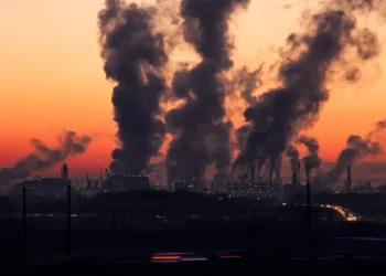 Inscrições abertas para o Prêmio iCS de Economia & Clima 2025. Iniciativa vai premiar estudos sobre clima e economia com até R$ 20 mil. Prazo: 8 de agosto.