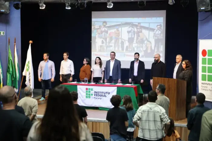 IFPR e EBC lançam a Rádio Educativa 106.3 FM em Paranaguá. Nova emissora pública une educação, cultura e cidadania com programação local e da Rádio Nacional.