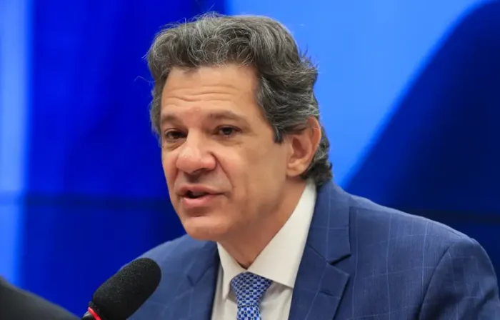 Fernando Haddad se reúne com ministros da Argentina, Rússia e China em semana de cúpulas do Mercosul e do Brics. Temas incluem acordo com UE, NDB e COP30.