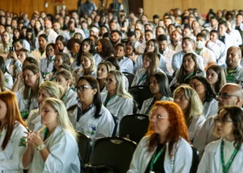 Inscrições para o Enamed 2025 vão até 18 de julho. Exame avalia formação médica e unifica etapas do Enade e Enare. Prova será aplicada em 19 de outubro com 100 questões objetivas.