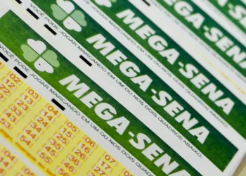 Mega-Sena sorteia neste sábado (concurso 2.890) prêmio acumulado de R$ 25 milhões. Apostas até as 19h em lotéricas ou pela internet. Sorteio será transmitido ao vivo.