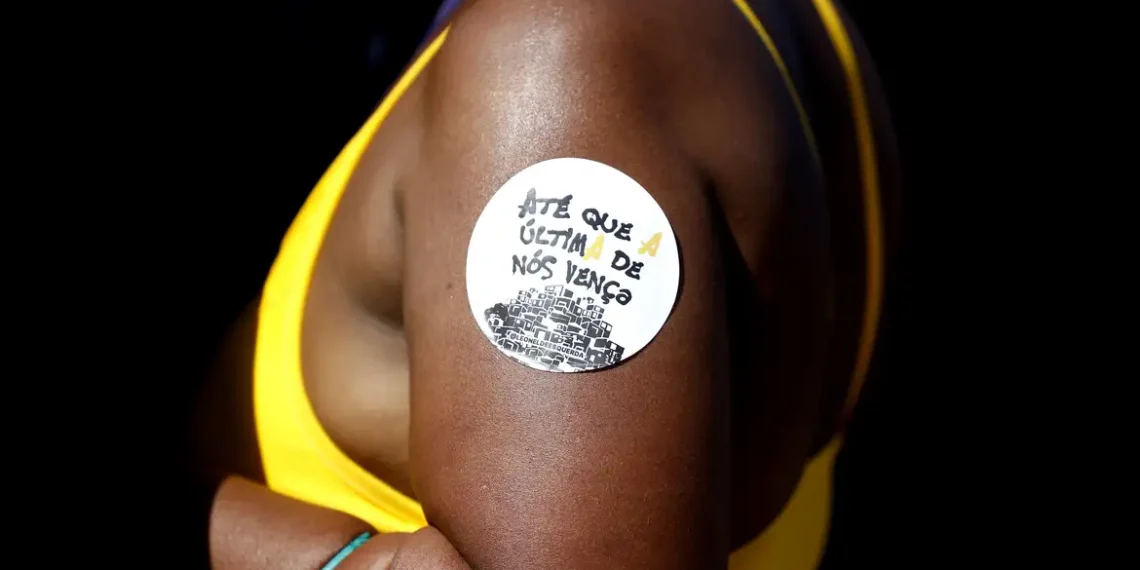 Prêmio Inspirar 2024 abre inscrições para mulheres negras com projetos culturais. Serão premiadas 16 iniciativas com até R\$ 13 mil. Inscreva-se até 11 de agosto.