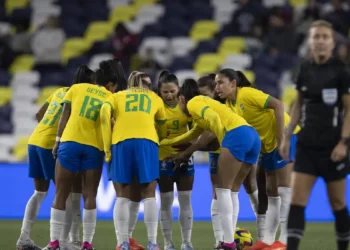 A TV Brasil transmite ao vivo Brasil x Uruguai pela semifinal da Copa América Feminina 2025 nesta terça (29), às 21h. Confira como assistir e a campanha da seleção.
