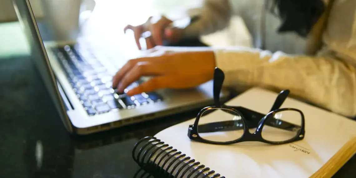 Conferência Livre sobre empreendedorismo feminino em Brasília definiu prioridades para crédito facilitado, capacitação gratuita e inclusão de mulheres negras, indígenas e periféricas nas políticas públicas.