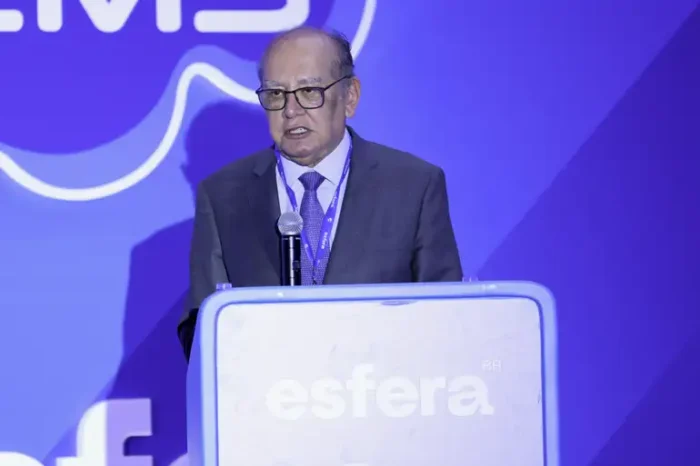 Gilmar Mendes nega mal-estar no STF por prisão de Bolsonaro e diz que Moraes tem apoio da Corte. Decisão é reação a violações de cautelares.