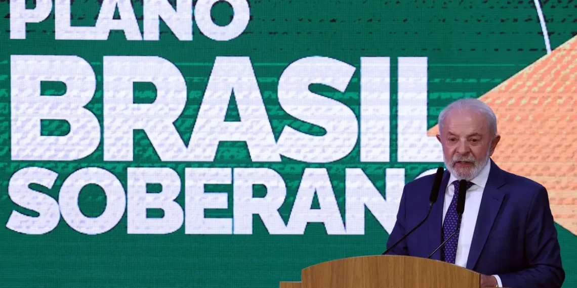 O presidente Luiz Inácio Lula da Silva reforçou que a soberania do Brasil é intocável e anunciou esforços para abrir novos mercados internacionais diante do aumento das tarifas dos Estados Unidos sobre produtos brasileiros.